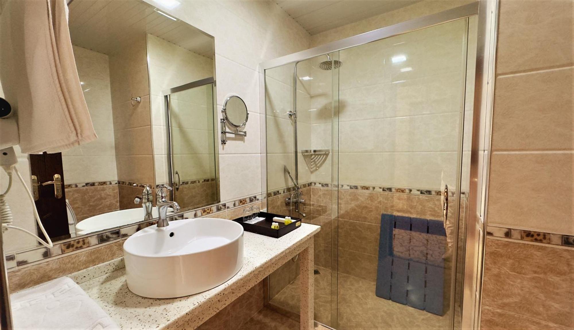 קרשי Hotel Sultan מראה חיצוני תמונה